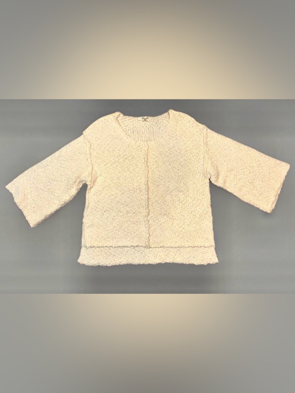 Entro Ecru Fuzzy Popcorn Bouclé
Bell Sleeve Oversized Pullover
Sweater Sz M